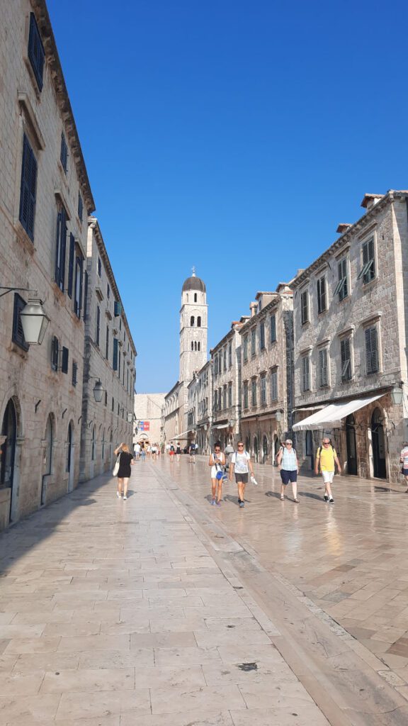 Hauptstraße der Altstadt